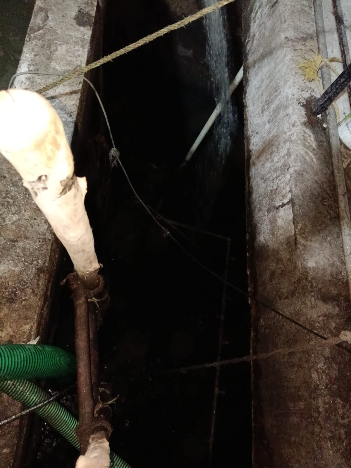 Septic Tank Sludge Cleaning
