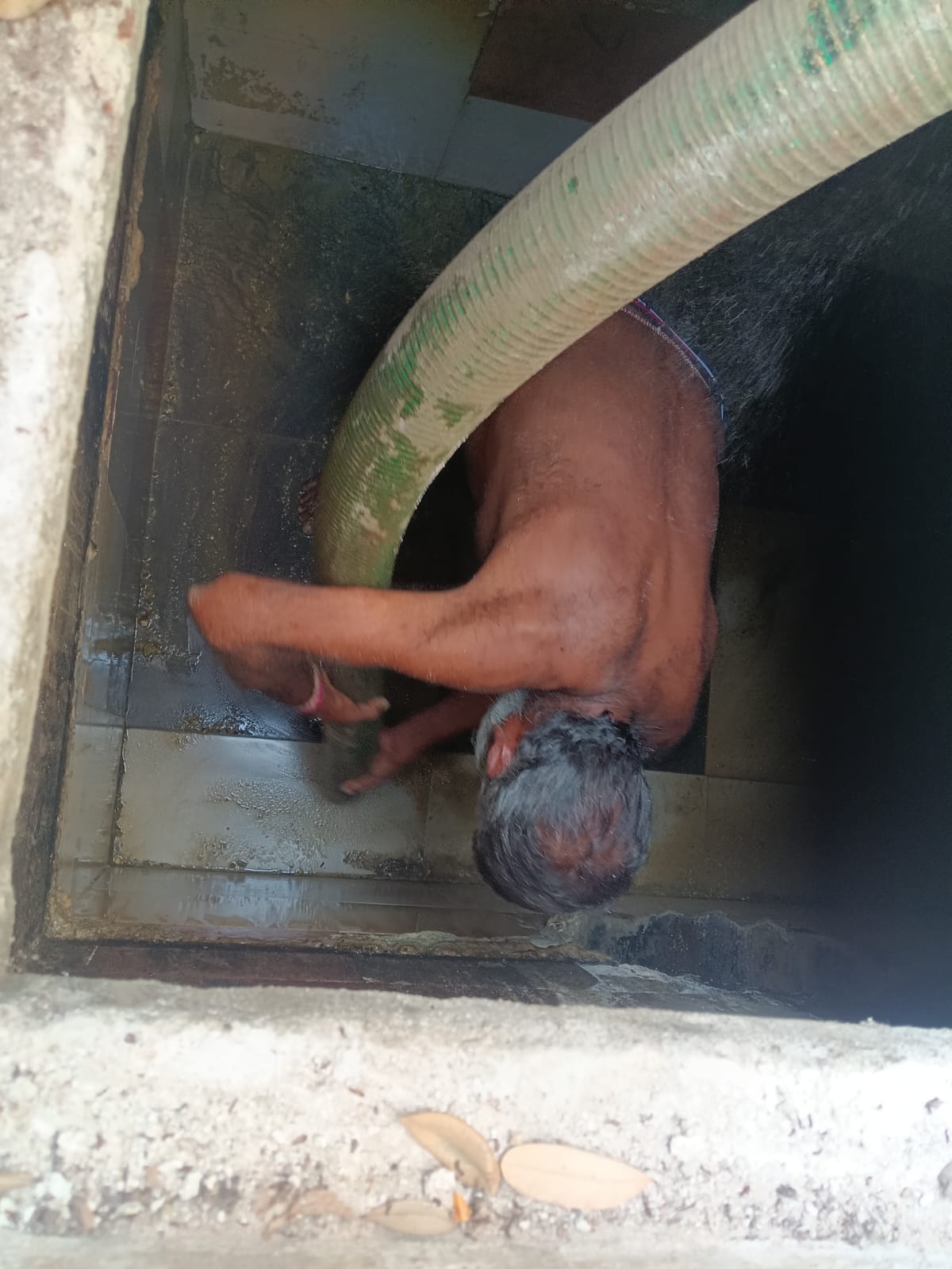 Septic Tank Sludge Cleaning